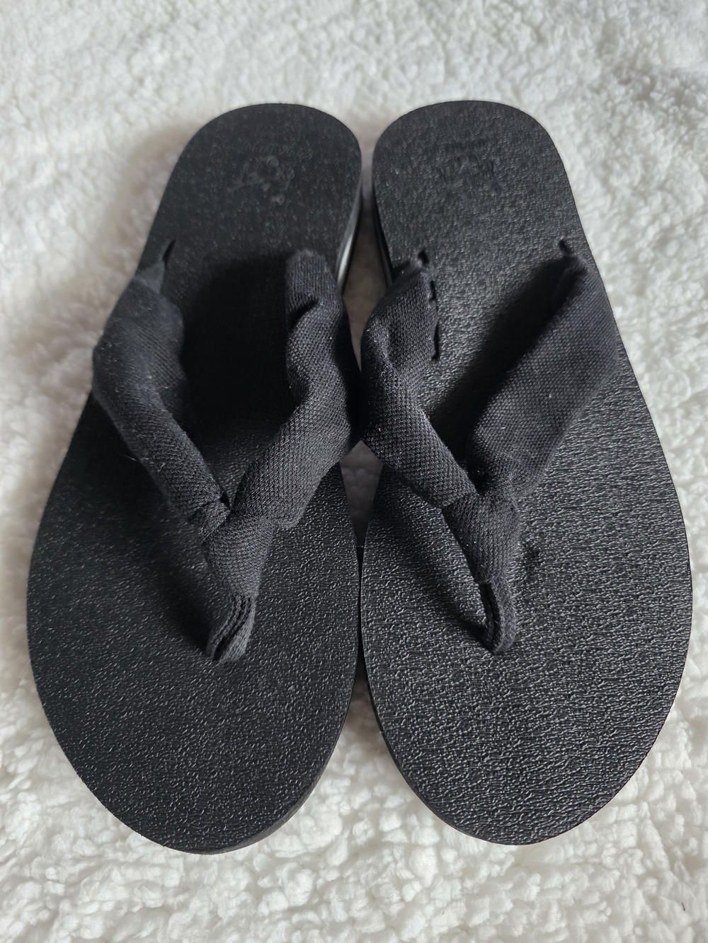 Women’s Black Fabric Strap Sandals